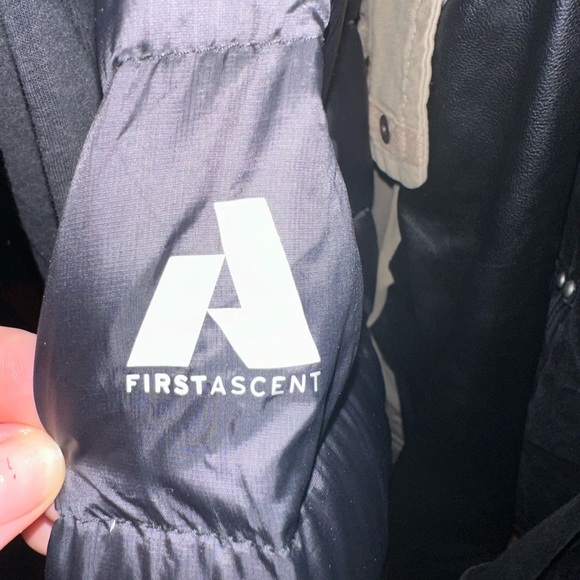 Eddie Bauer Puffer - Picture 6 of 6